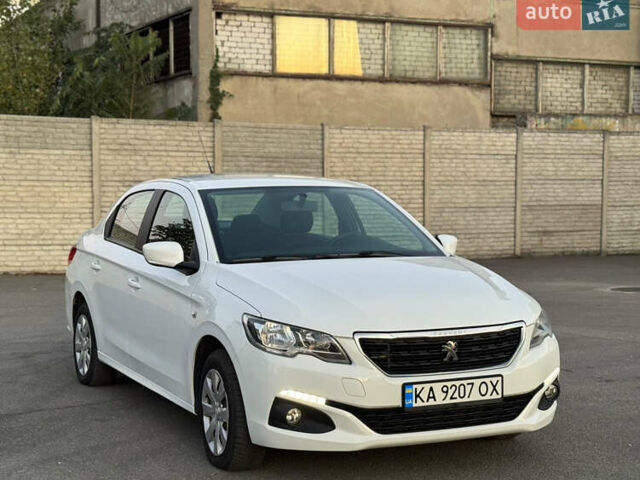 Белый Пежо 301, объемом двигателя 1.2 л и пробегом 104 тыс. км за 7000 $, фото 1 на Automoto.ua