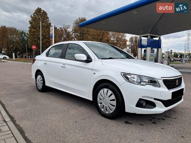 Белый Пежо 301, объемом двигателя 1.6 л и пробегом 143 тыс. км за 6700 $, фото 1 на Automoto.ua