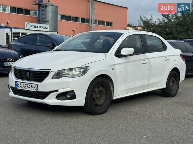 Пежо 301 2018 у Києві на Automoto.ua Білий Пежо 301, об'ємом двигуна 1.2 л та пробігом 157 тис. км за 3900 $, фото 1 на Automoto.ua