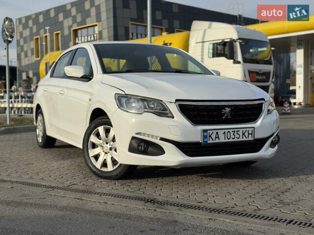 Белый Пежо 301, объемом двигателя 1.2 л и пробегом 150 тыс. км за 6300 $, фото 1 на Automoto.ua