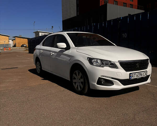 Белый Пежо 301, объемом двигателя 1.2 л и пробегом 117 тыс. км за 7800 $, фото 1 на Automoto.ua