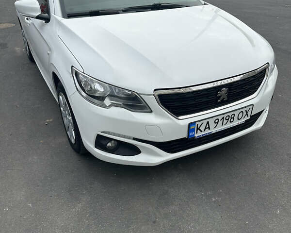 Пежо 301 2019 в Киеве на Automoto.ua Белый Пежо 301, объемом двигателя 1.2 л и пробегом 91 тыс. км за 7200 $, фото 1 на Automoto.ua