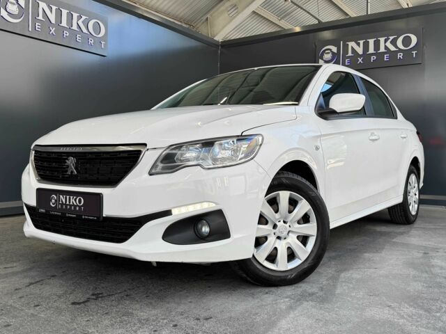 Белый Пежо 301, объемом двигателя 1.6 л и пробегом 234 тыс. км за 7600 $, фото 1 на Automoto.ua