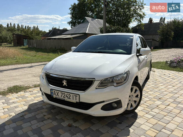 Белый Пежо 301, объемом двигателя 1.2 л и пробегом 101 тыс. км за 8000 $, фото 1 на Automoto.ua