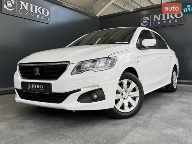 Белый Пежо 301, объемом двигателя 1.56 л и пробегом 162 тыс. км за 9000 $, фото 1 на Automoto.ua