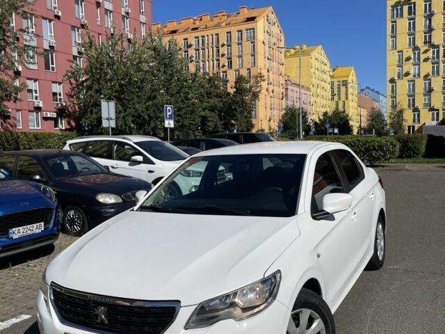Белый Пежо 301, объемом двигателя 1.2 л и пробегом 138 тыс. км за 5500 $, фото 1 на Automoto.ua