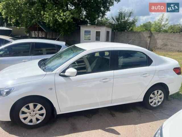 Белый Пежо 301, объемом двигателя 1.2 л и пробегом 60 тыс. км за 8399 $, фото 1 на Automoto.ua