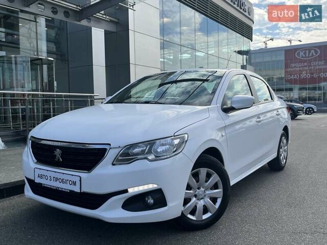 Белый Пежо 301, объемом двигателя 1.56 л и пробегом 209 тыс. км за 8394 $, фото 1 на Automoto.ua