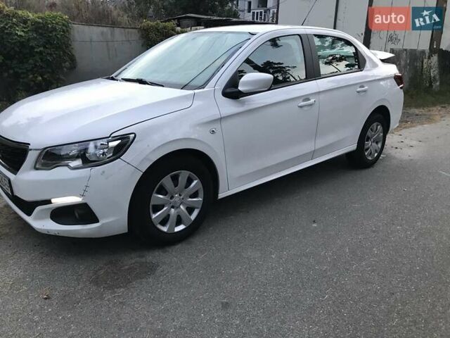 Білий Пежо 301, об'ємом двигуна 1.59 л та пробігом 46 тис. км за 7770 $, фото 1 на Automoto.ua