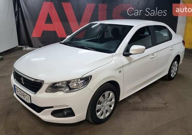 Белый Пежо 301, объемом двигателя 1.2 л и пробегом 96 тыс. км за 6800 $, фото 1 на Automoto.ua