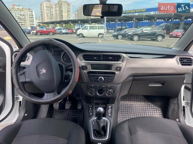 Білий Пежо 301, об'ємом двигуна 1.59 л та пробігом 41 тис. км за 10700 $, фото 1 на Automoto.ua