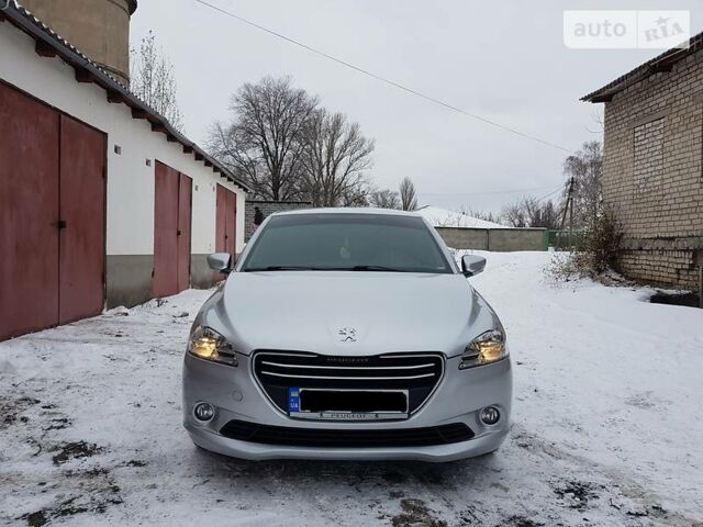 Сірий Пежо 301, об'ємом двигуна 1.6 л та пробігом 98 тис. км за 8400 $, фото 1 на Automoto.ua