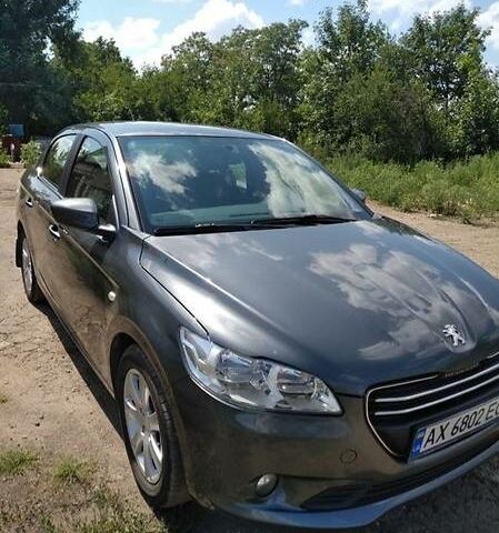 Сірий Пежо 301, об'ємом двигуна 1.6 л та пробігом 132 тис. км за 8600 $, фото 1 на Automoto.ua