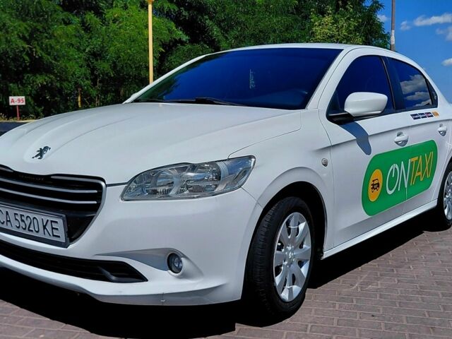 Білий Пежо 304, об'ємом двигуна 1.2 л та пробігом 210 тис. км за 4700 $, фото 1 на Automoto.ua