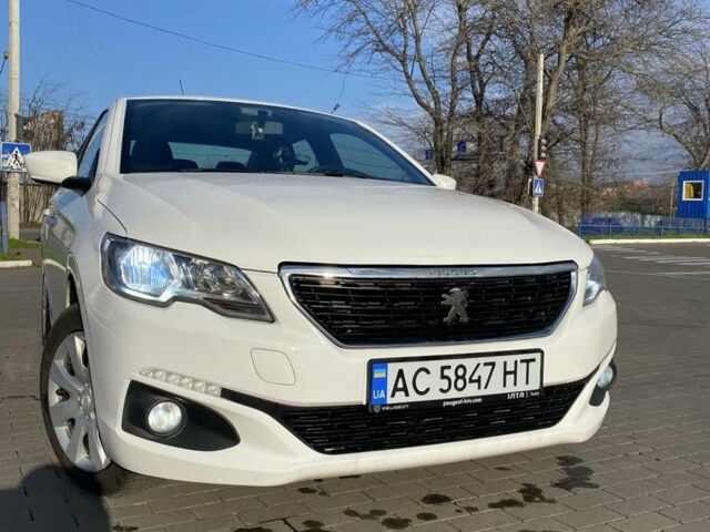 Белый Пежо 304, объемом двигателя 1.6 л и пробегом 70 тыс. км за 9500 $, фото 1 на Automoto.ua