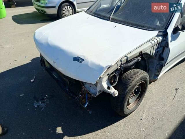 Белый Пежо 306, объемом двигателя 1.4 л и пробегом 300 тыс. км за 800 $, фото 1 на Automoto.ua
