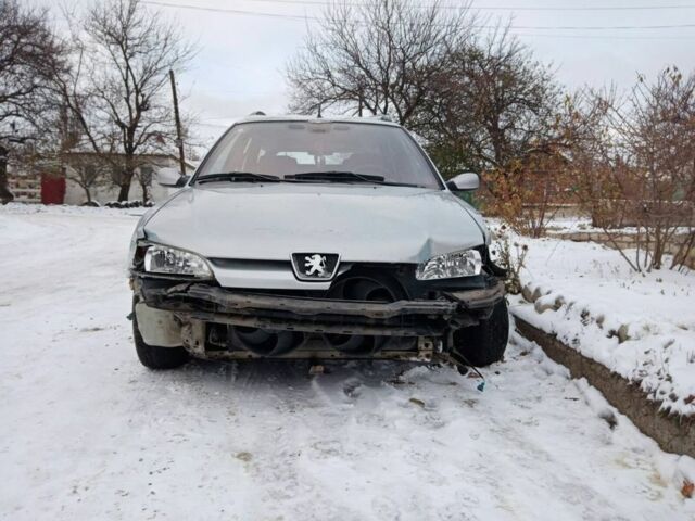 Сірий Пежо 306, об'ємом двигуна 1.6 л та пробігом 377 тис. км за 1487 $, фото 1 на Automoto.ua