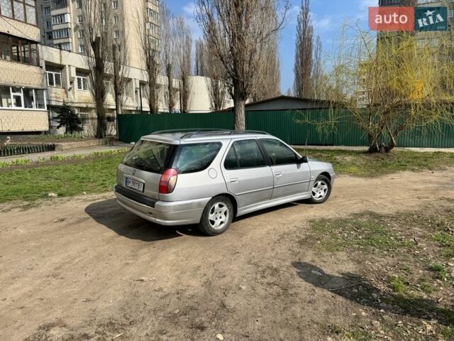 Сірий Пежо 306, об'ємом двигуна 1.36 л та пробігом 299 тис. км за 3500 $, фото 1 на Automoto.ua