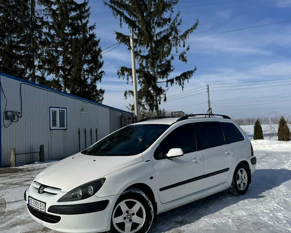 Белый Пежо 307, объемом двигателя 1.4 л и пробегом 300 тыс. км за 3450 $, фото 1 на Automoto.ua