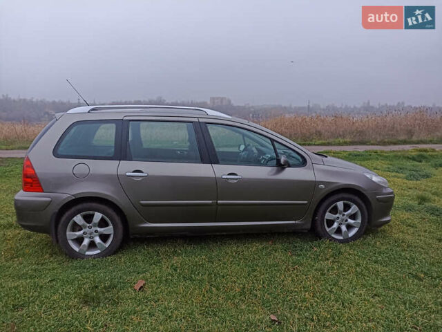 Бежевый Пежо 307, объемом двигателя 2 л и пробегом 86 тыс. км за 4850 $, фото 1 на Automoto.ua