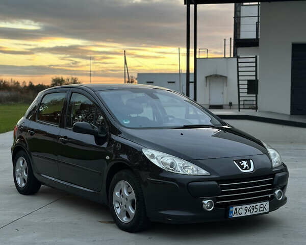 Пежо 307 2007 в Луцке на Automoto.ua Черный Пежо 307, объемом двигателя 1.6 л и пробегом 223 тыс. км за 4900 $, фото 1 на Automoto.ua