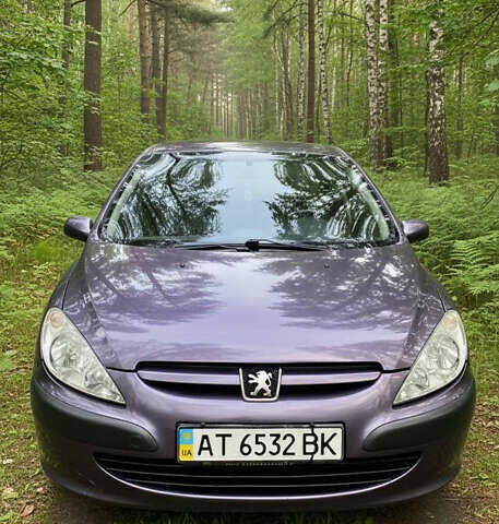 Фиолетовый Пежо 307, объемом двигателя 1.36 л и пробегом 173 тыс. км за 3500 $, фото 1 на Automoto.ua