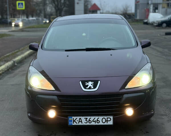 Фіолетовий Пежо 307, об'ємом двигуна 1.59 л та пробігом 183 тис. км за 4500 $, фото 1 на Automoto.ua