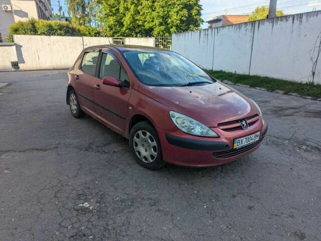 Красный Пежо 307, объемом двигателя 1.4 л и пробегом 277 тыс. км за 3000 $, фото 1 на Automoto.ua