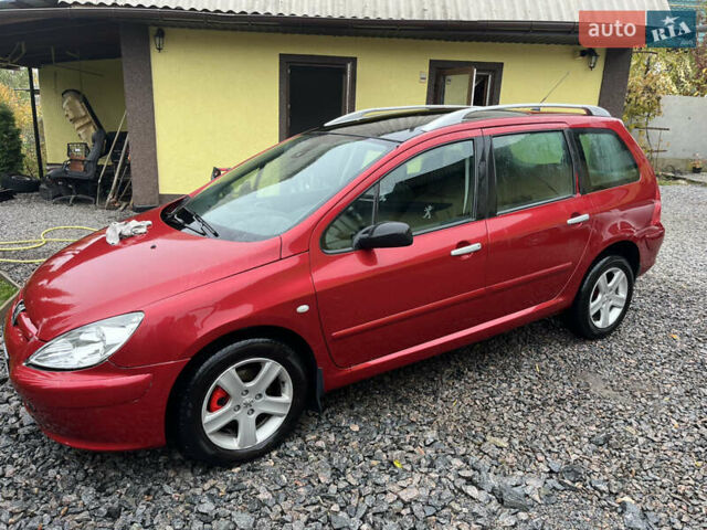 Красный Пежо 307, объемом двигателя 2 л и пробегом 320 тыс. км за 2200 $, фото 1 на Automoto.ua