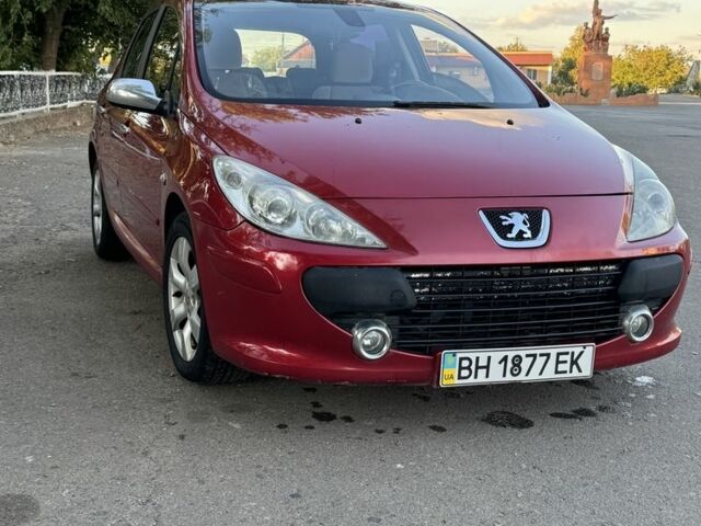 Червоний Пежо 307, об'ємом двигуна 2 л та пробігом 127 тис. км за 4200 $, фото 1 на Automoto.ua