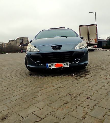 Пежо 307, объемом двигателя 1.6 л и пробегом 337 тыс. км за 4100 $, фото 1 на Automoto.ua