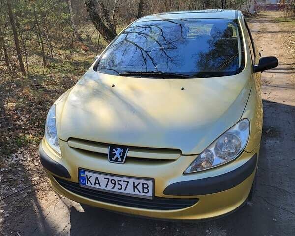 Жовтий Пежо 307, об'ємом двигуна 1.59 л та пробігом 250 тис. км за 3650 $, фото 1 на Automoto.ua