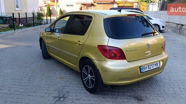 Желтый Пежо 307, объемом двигателя 1.6 л и пробегом 260 тыс. км за 3500 $, фото 1 на Automoto.ua