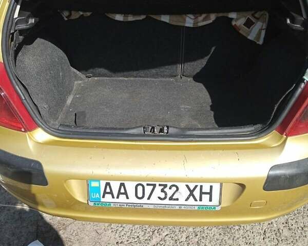 Желтый Пежо 307, объемом двигателя 1.4 л и пробегом 34 тыс. км за 4500 $, фото 1 на Automoto.ua