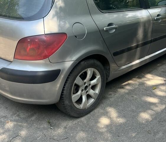 Серый Пежо 307, объемом двигателя 0 л и пробегом 3 тыс. км за 3000 $, фото 1 на Automoto.ua