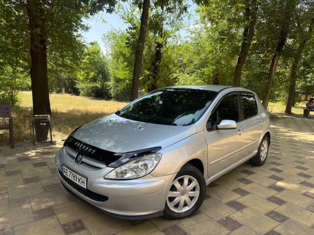Серый Пежо 307, объемом двигателя 1.4 л и пробегом 250 тыс. км за 3000 $, фото 1 на Automoto.ua