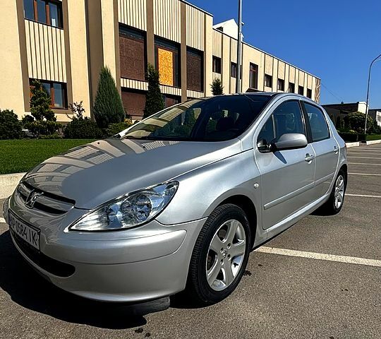 Сірий Пежо 307, об'ємом двигуна 2 л та пробігом 225 тис. км за 4200 $, фото 1 на Automoto.ua