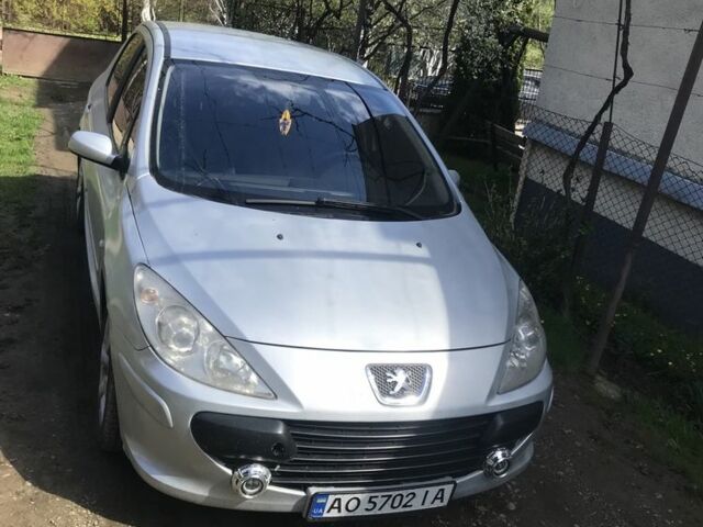 Сірий Пежо 307, об'ємом двигуна 2 л та пробігом 246 тис. км за 3300 $, фото 1 на Automoto.ua