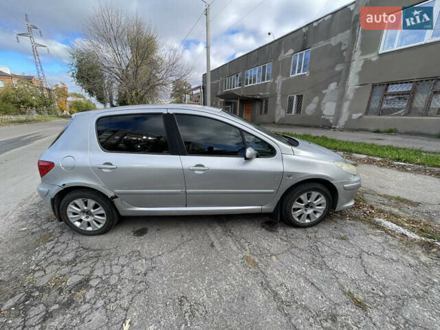 Сірий Пежо 307, об'ємом двигуна 2 л та пробігом 287 тис. км за 3300 $, фото 1 на Automoto.ua