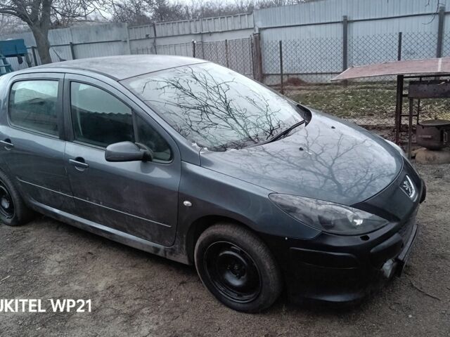 Серый Пежо 307, объемом двигателя 2 л и пробегом 146 тыс. км за 1500 $, фото 1 на Automoto.ua