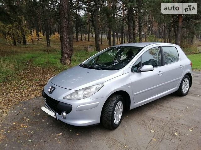 Сірий Пежо 307, об'ємом двигуна 0 л та пробігом 188 тис. км за 5100 $, фото 1 на Automoto.ua