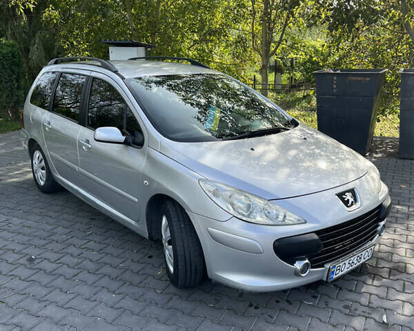 Серый Пежо 307, объемом двигателя 1.56 л и пробегом 380 тыс. км за 4150 $, фото 1 на Automoto.ua