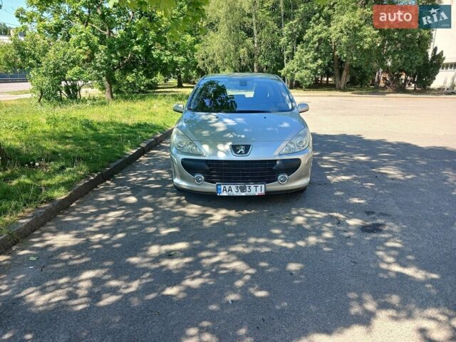 Сірий Пежо 307, об'ємом двигуна 1.6 л та пробігом 115 тис. км за 5200 $, фото 1 на Automoto.ua