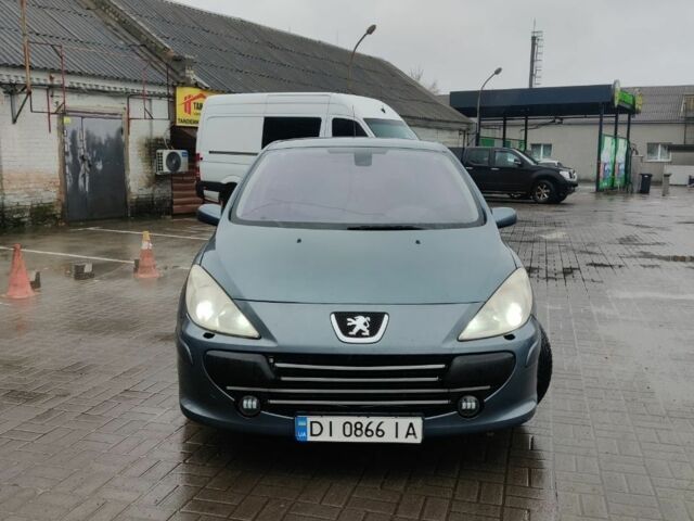 Серый Пежо 307, объемом двигателя 1.6 л и пробегом 300 тыс. км за 3400 $, фото 1 на Automoto.ua
