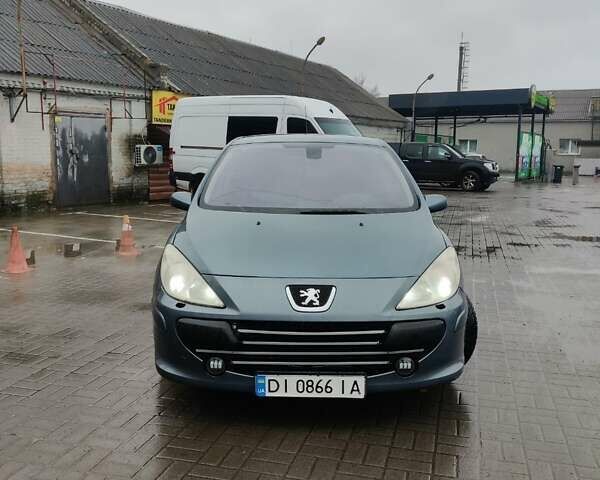 Серый Пежо 307, объемом двигателя 1.6 л и пробегом 300 тыс. км за 3400 $, фото 1 на Automoto.ua