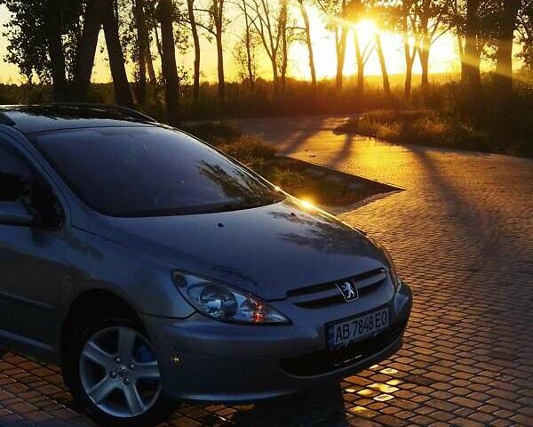 Серый Пежо 307, объемом двигателя 1.6 л и пробегом 316 тыс. км за 3200 $, фото 1 на Automoto.ua