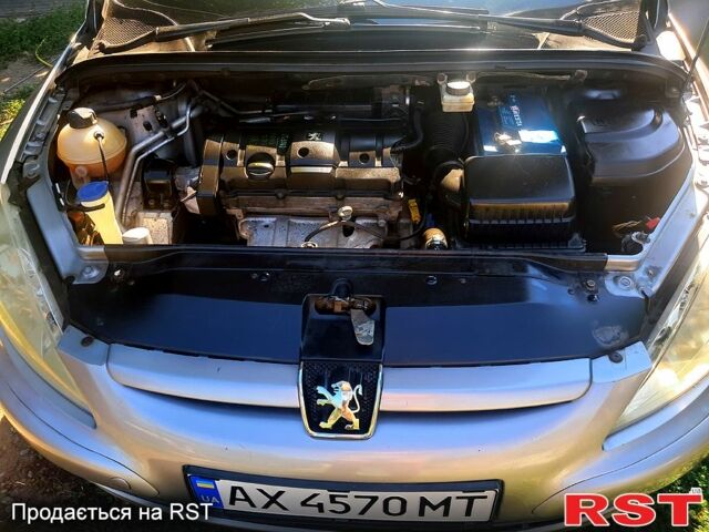 Серый Пежо 307, объемом двигателя 1.6 л и пробегом 280 тыс. км за 2550 $, фото 1 на Automoto.ua