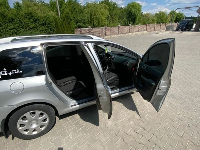 Серый Пежо 307, объемом двигателя 1.6 л и пробегом 282 тыс. км за 3500 $, фото 1 на Automoto.ua