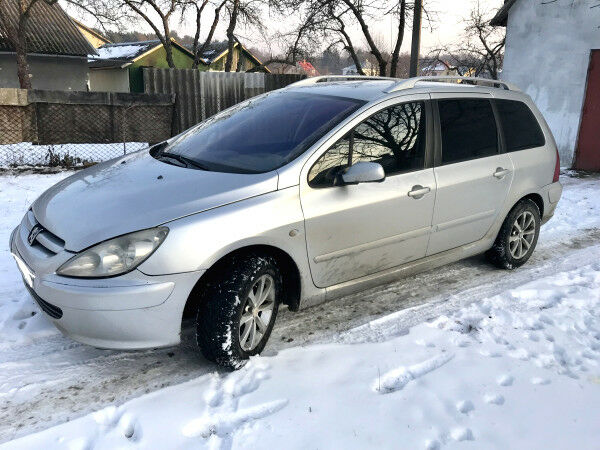 Серый Пежо 307, объемом двигателя 2 л и пробегом 216 тыс. км за 4799 $, фото 1 на Automoto.ua