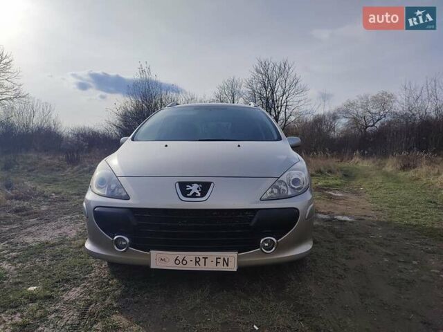 Серый Пежо 307, объемом двигателя 1.6 л и пробегом 223 тыс. км за 4950 $, фото 1 на Automoto.ua